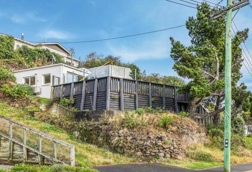 Gatehouse On The Bay   Christchurch Holiday Unit