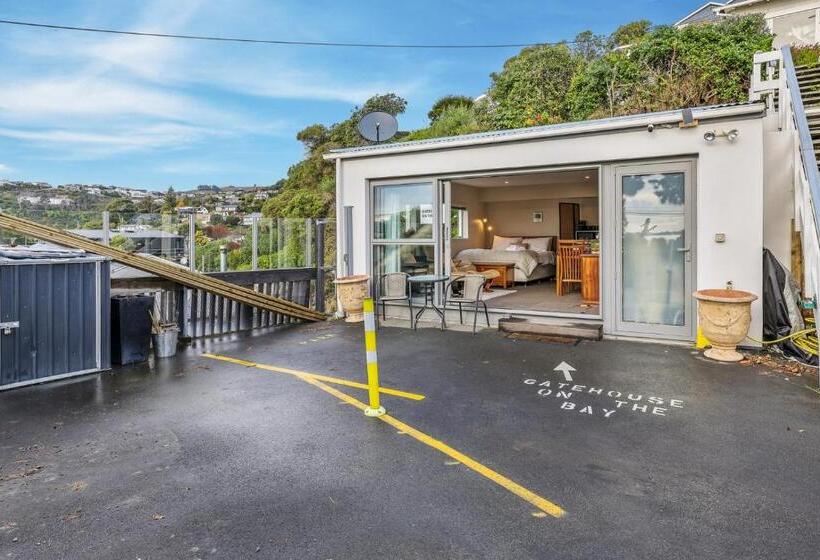 Gatehouse On The Bay   Christchurch Holiday Unit