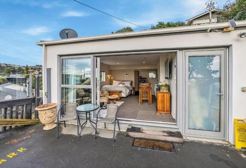 Gatehouse On The Bay   Christchurch Holiday Unit