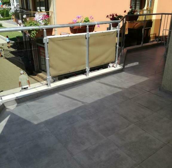 فندق къща за гости деневи