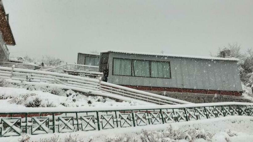 فندق Aaryam Resort, Auli