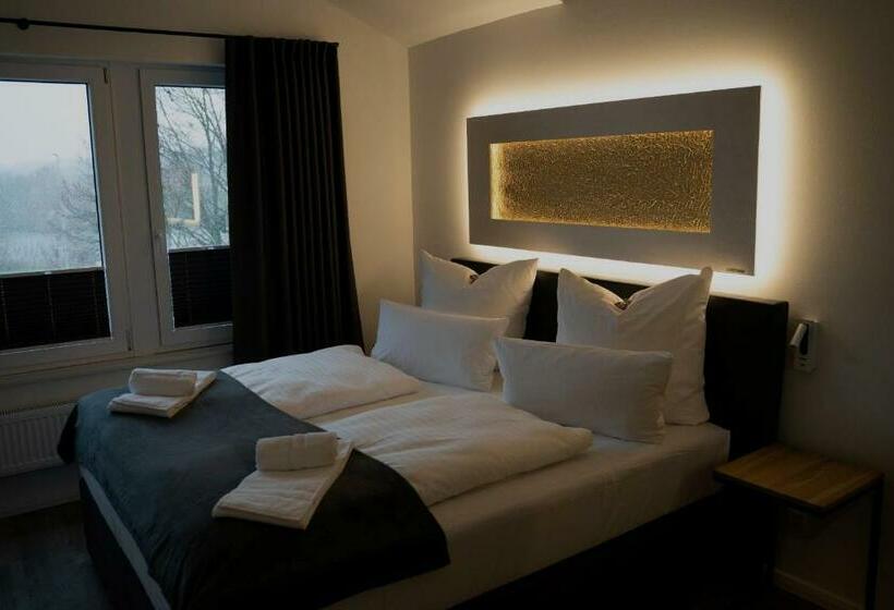 בית מלון כפרי Boutique Am Schloss