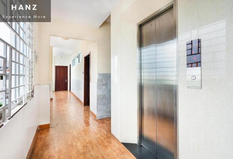 Queen Airport Hotel Saigon