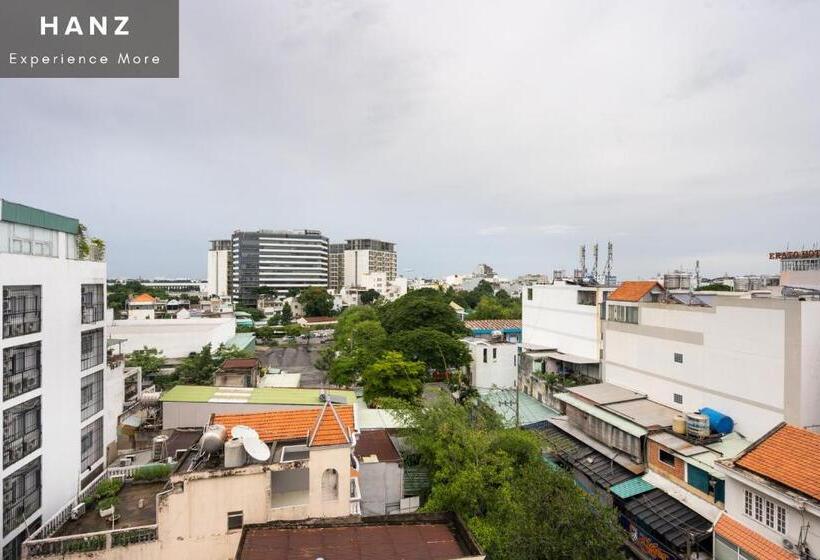 Queen Airport Hotel Saigon