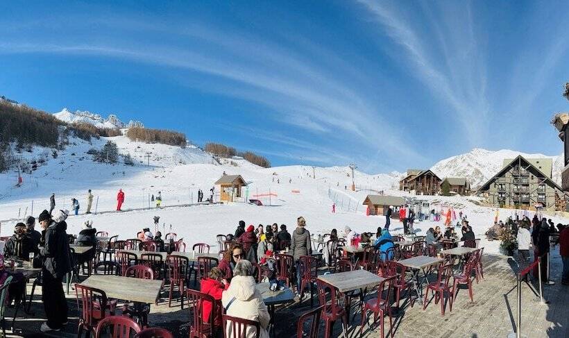 בית מלון כפרי Le Balcon Des Ecrins