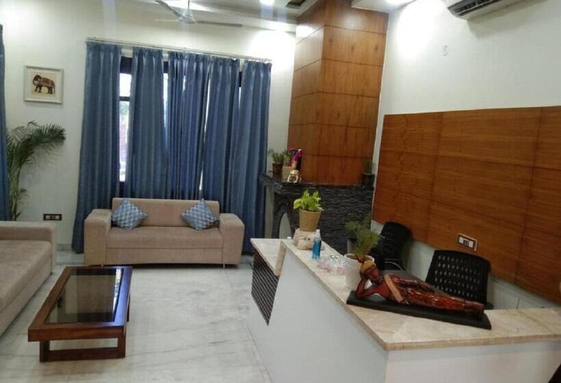 酒店 Matoshree Club And Resort