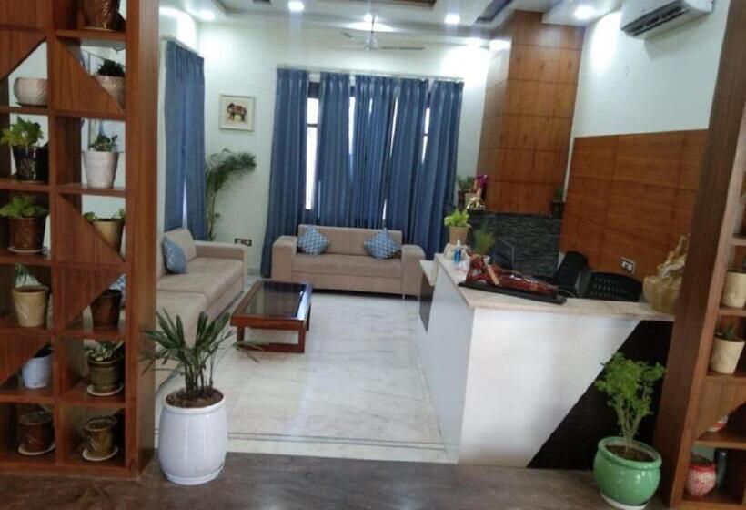 酒店 Matoshree Club And Resort