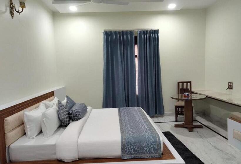 酒店 Matoshree Club And Resort