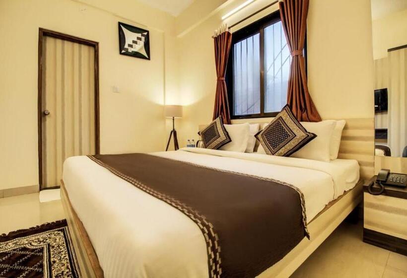 호텔 Padmavati Palace