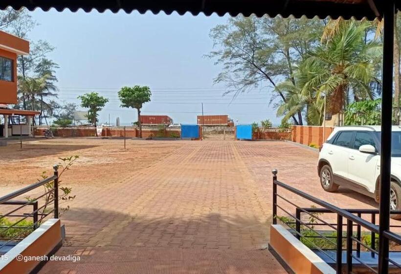 فندق Saikushi Beach Resort