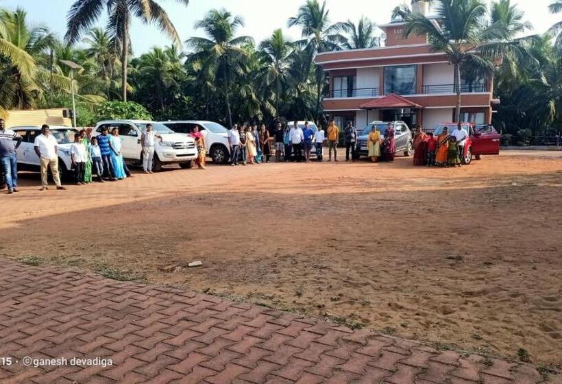 فندق Saikushi Beach Resort