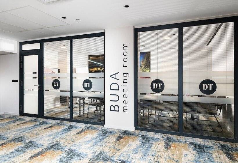 ホテル Three Corners Downtown