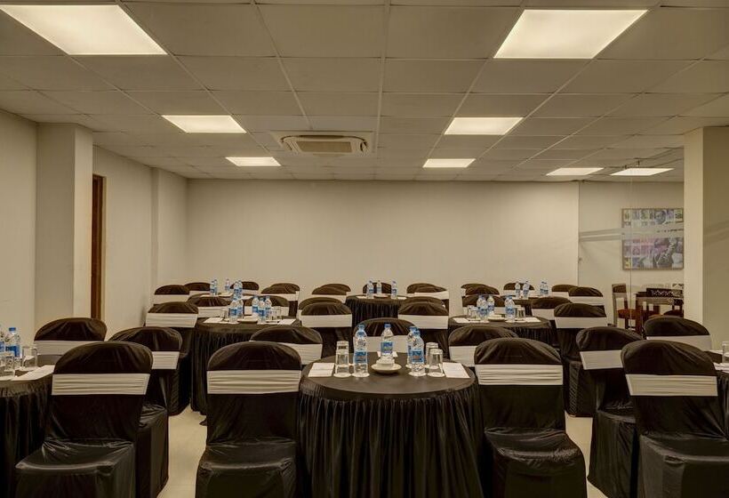 酒店 Twin Fountains By Baywatch Express