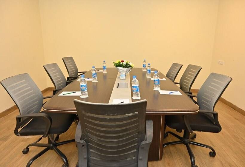 酒店 Twin Fountains By Baywatch Express