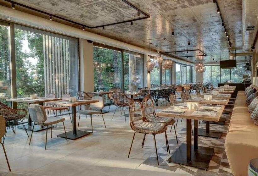 Umani Hotel Free Beach Free Parking