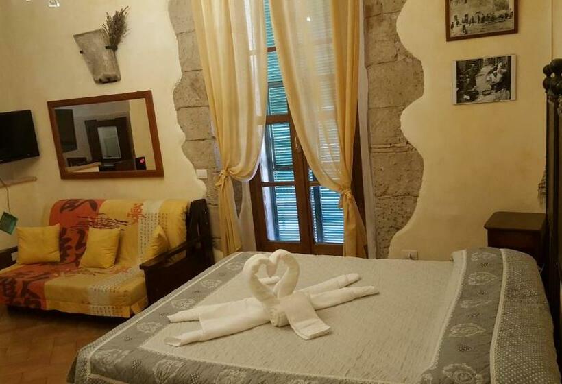 پانسیون Affittacamere Licenza N.1 Presso La Magica Torre