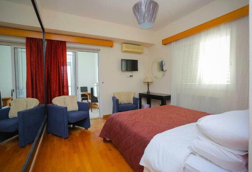 Пансион Mouktaris Suites