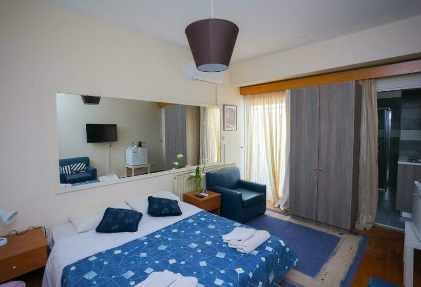 Пансион Mouktaris Suites