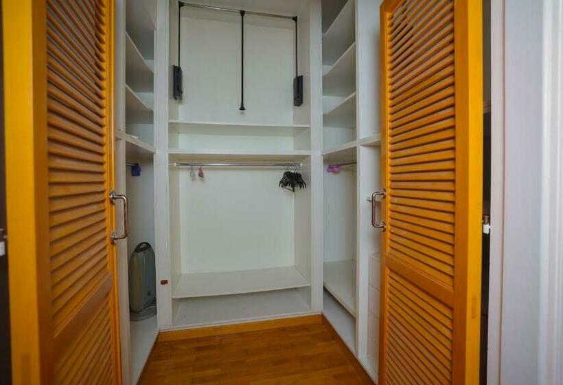 Пансион Mouktaris Suites