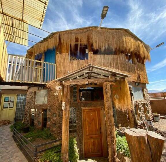 פנסיון Rafa S House