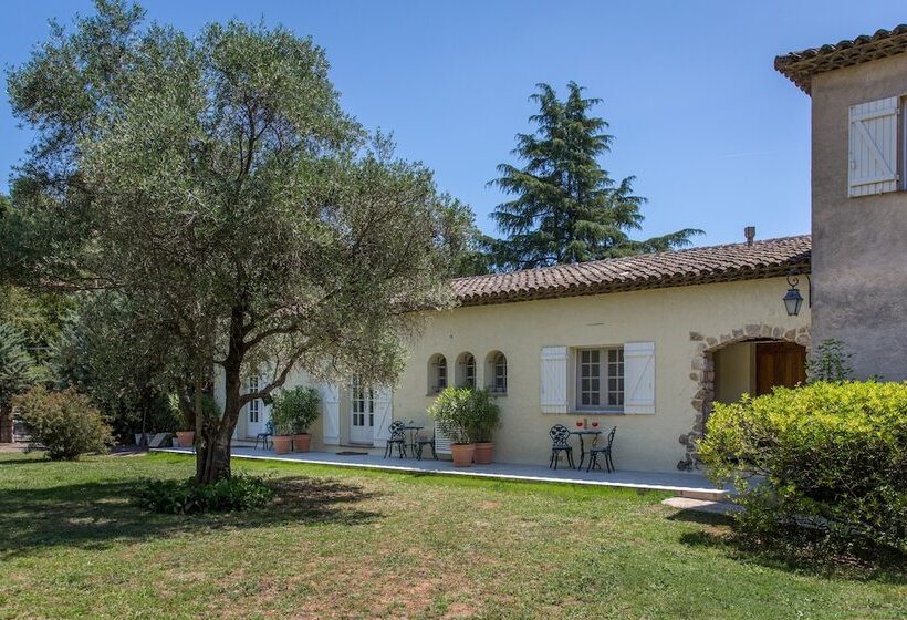 منتجع La Connexion, Gay Men Only