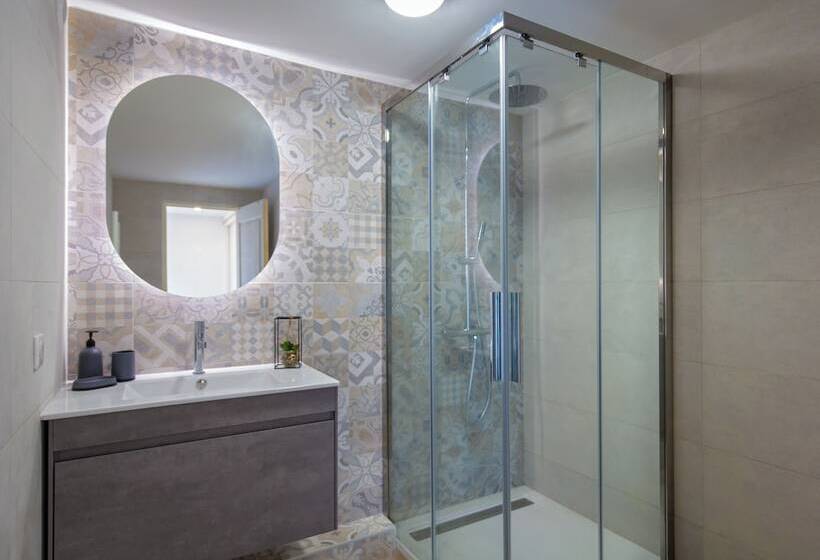 منتجع La Connexion, Gay Men Only