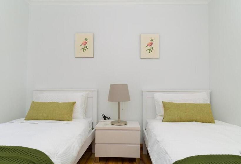 Rocky House Pergola Resort