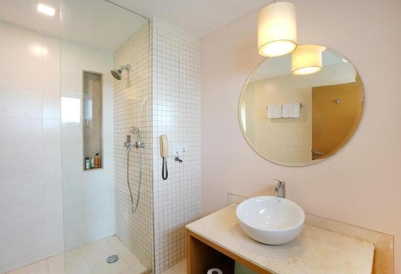 St Jacinto Island Villa By Jadecaps  Bay View And Infinity Pool Near Goa Airport