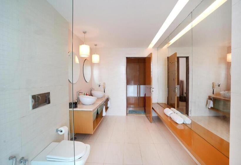 St Jacinto Island Villa By Jadecaps  Bay View And Infinity Pool Near Goa Airport