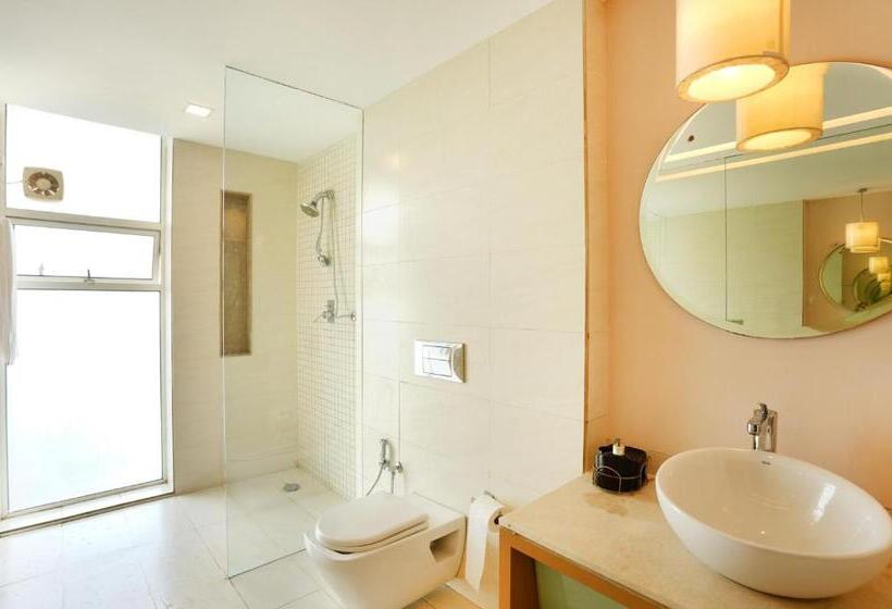 St Jacinto Island Villa By Jadecaps  Bay View And Infinity Pool Near Goa Airport