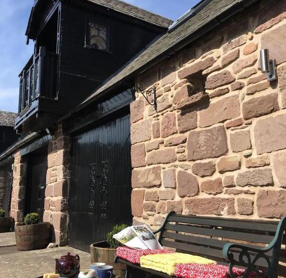 The Art Loft, Crieff: Town Centre Apartment