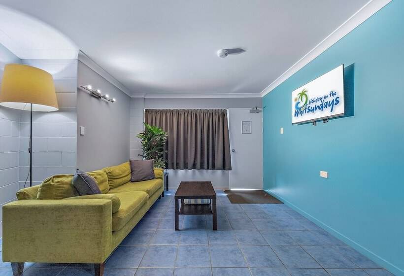 Airlie Sun & Sand Accommodation #4