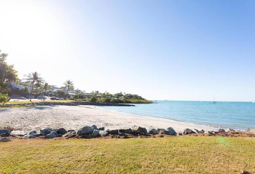 Airlie Sun & Sand Accommodation #4