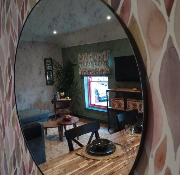 Общежитие Masonic Arms Gatehouse