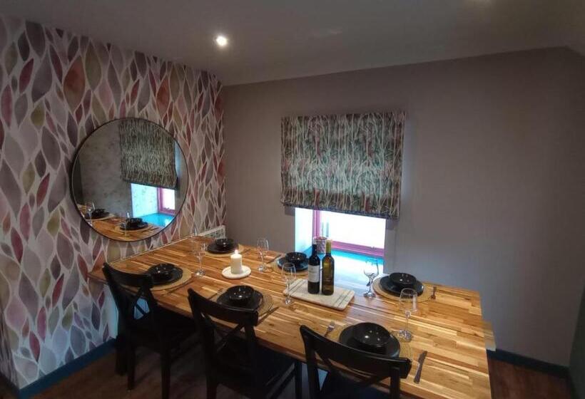 Общежитие Masonic Arms Gatehouse