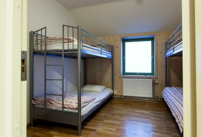 هاستل Russkiy Dom