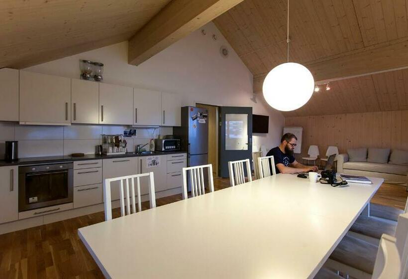 هاستل Russkiy Dom