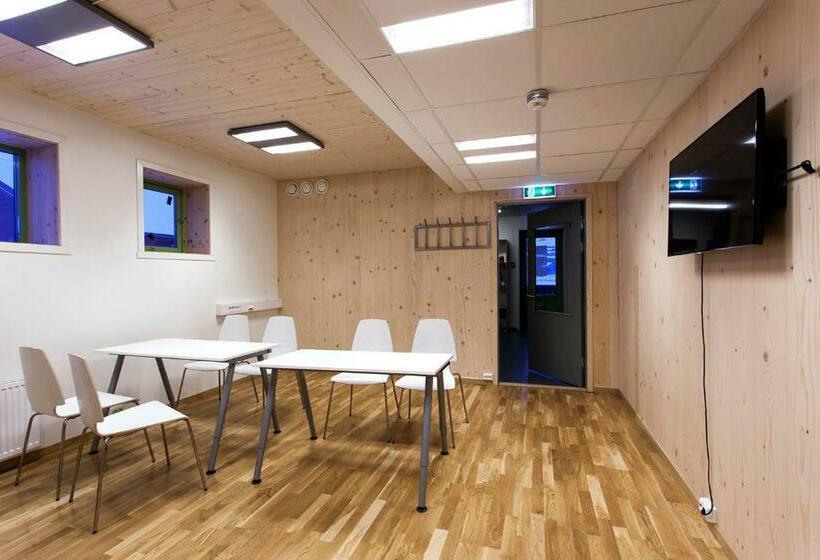 هاستل Russkiy Dom