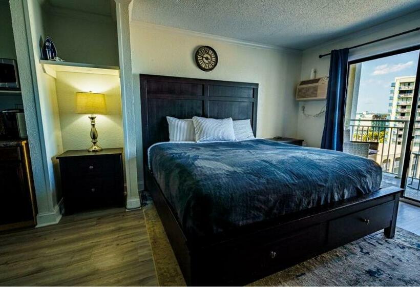 Amazing Ocean View With Balcony