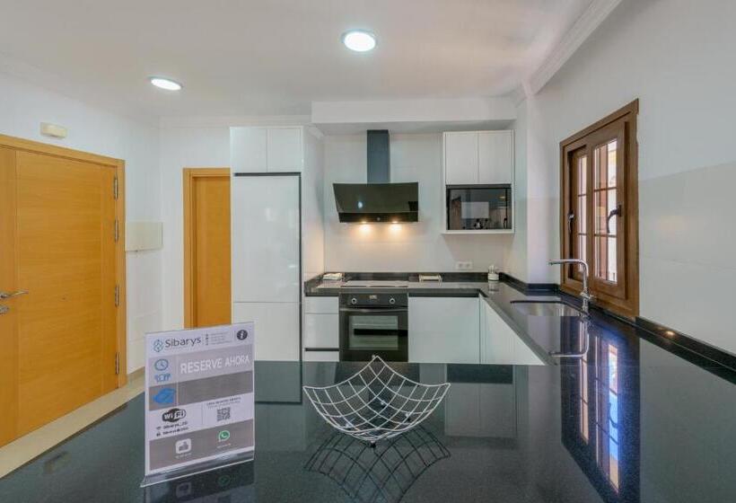 Apartamento Céntrico Sibarys   2 Dormitorios  Calle Pintada