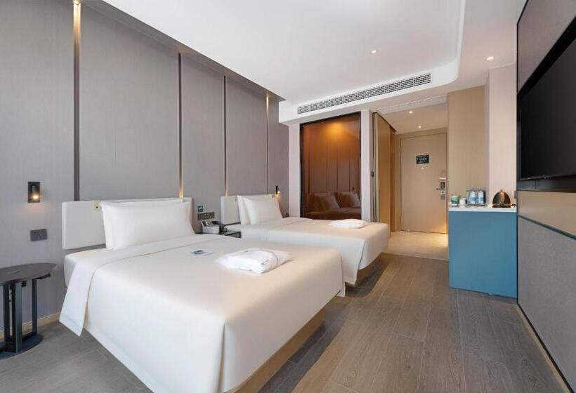 Atour Hotel Xishuangbanna Jinghong Gaozhuang Starlight Night Market