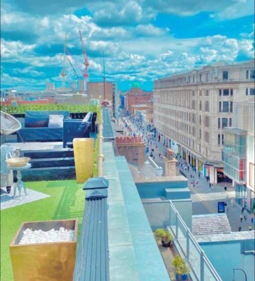 Glasgow Two Bedroom Penthouse