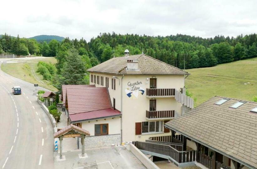 Hostel Quartier Libre