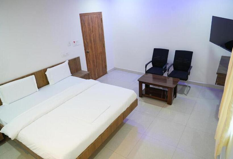 هتل 5 Star Grand  Premium