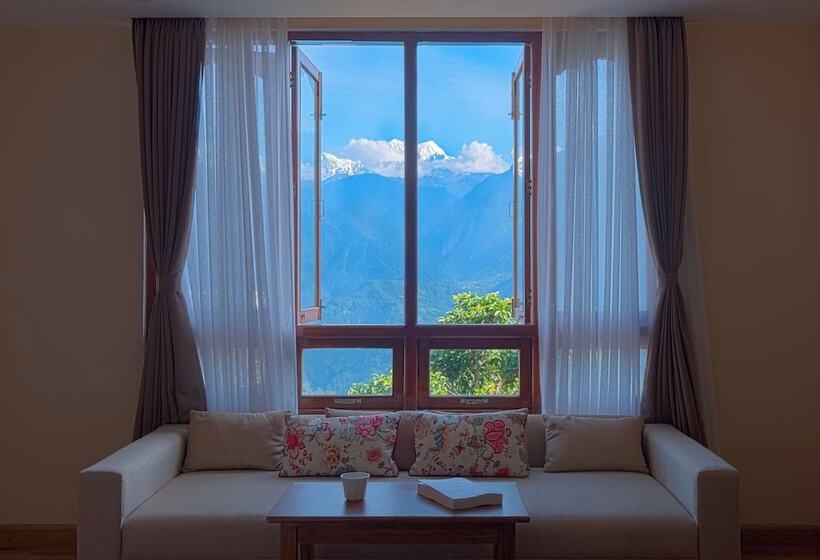 فندق Amani Pelling