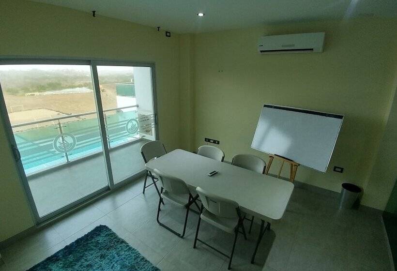 호텔 Campestre El Cisne