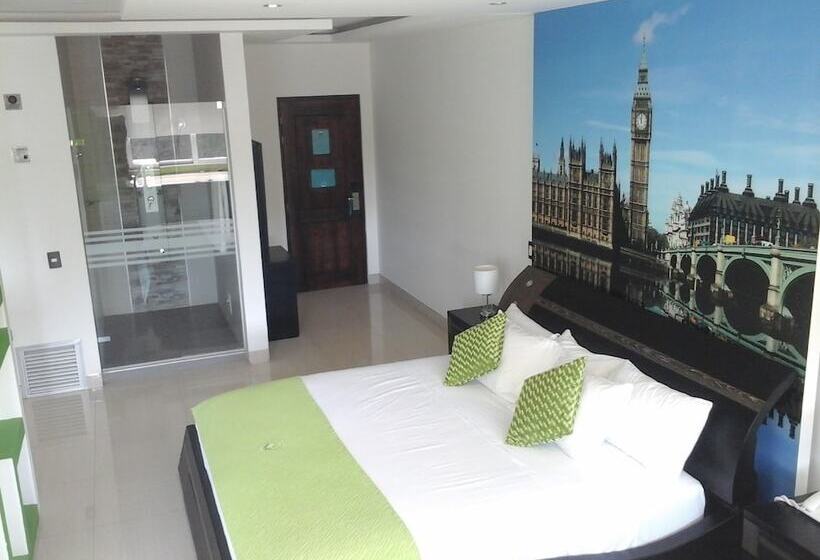 호텔 Campestre El Cisne