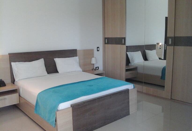 호텔 Campestre El Cisne