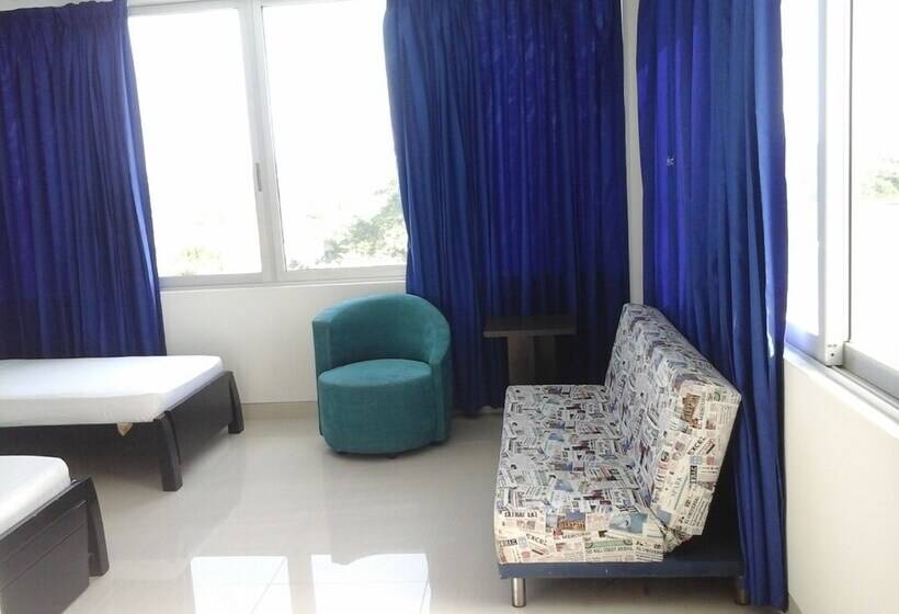 호텔 Campestre El Cisne