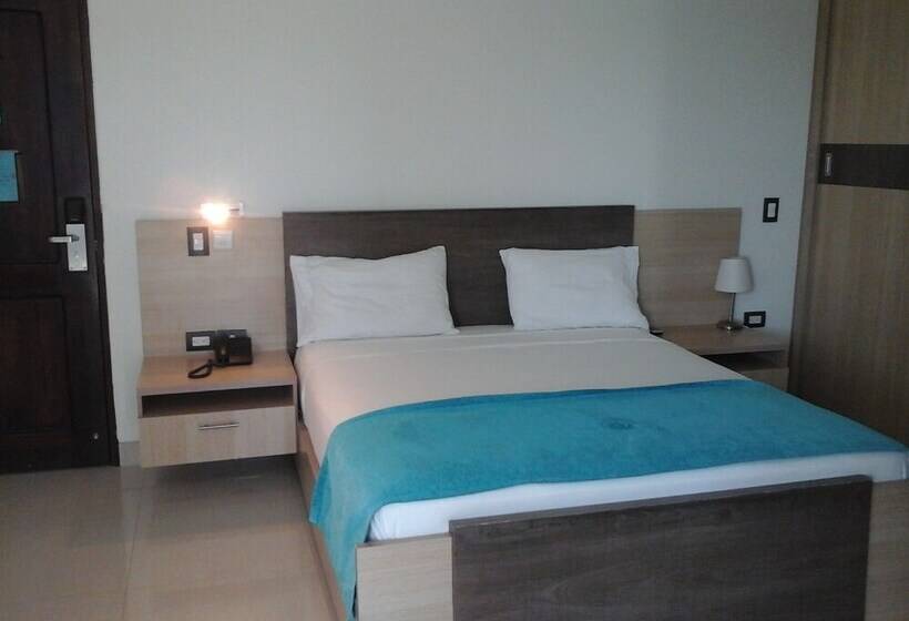 호텔 Campestre El Cisne